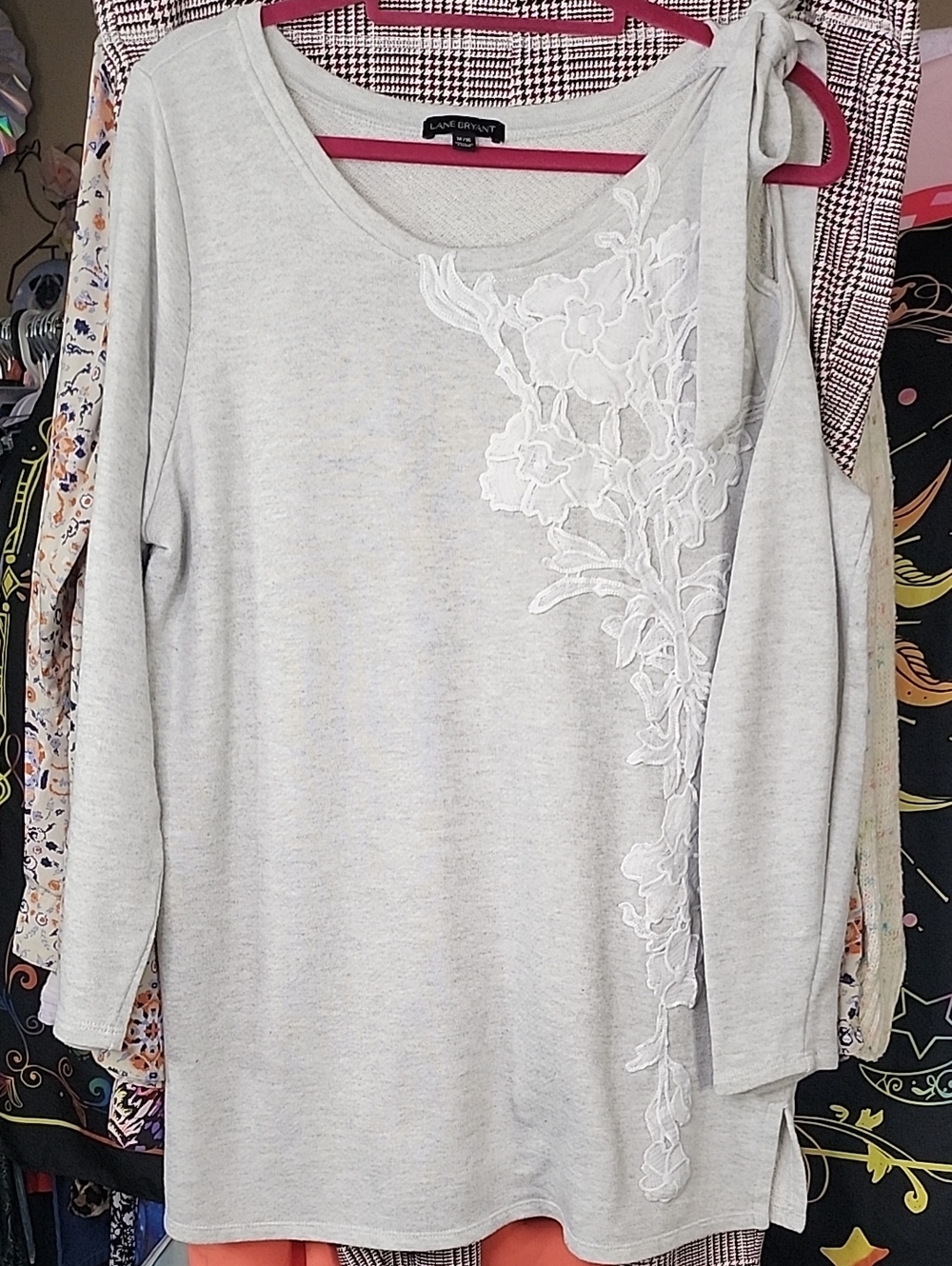 Lane Bryant Light Gray Floral-Applique Cold-Shoulder Sweatshirt with Tie 23ptp